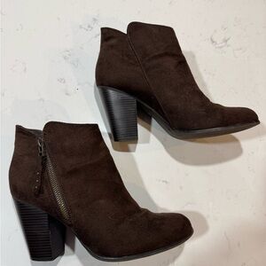 Elegant Brown Ankle Boots